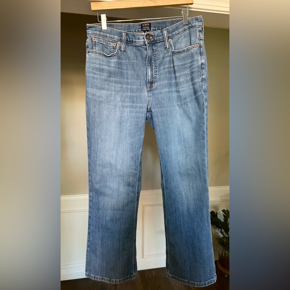 Women’s J.Crew Mid-rise Flare Crop Jean Size 30